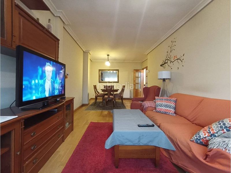 Foto 3c333ccb-6507-4f7a-911a-56c50cb6ebf5. Rent flat with heating parking in San Pedro y San Felices Burgos
