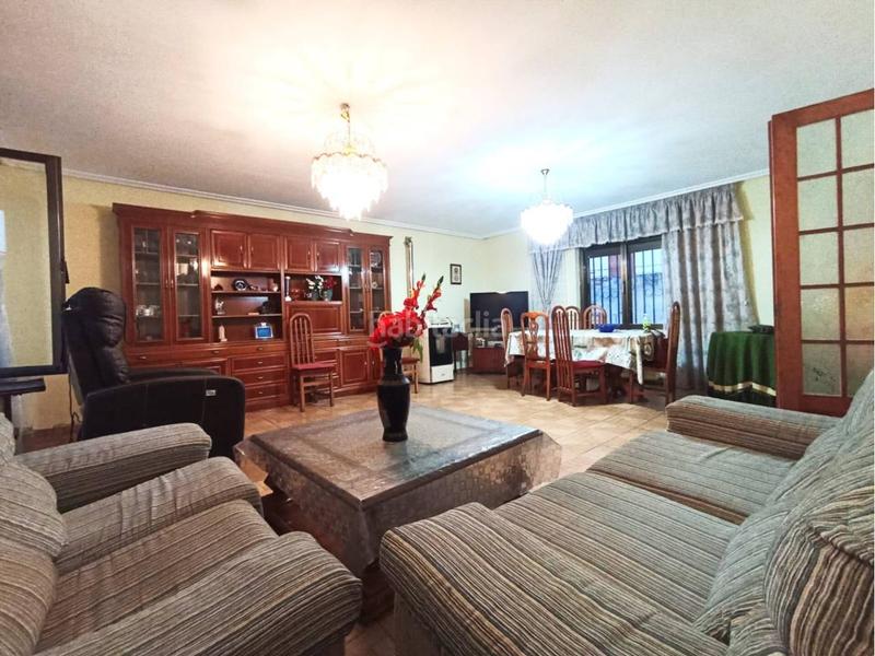 Foto 6a7fb5cb-de47-4464-8ad3-2055e44ac817. Casa amb calefacció aparcament a Barriada de Yagüe Burgos