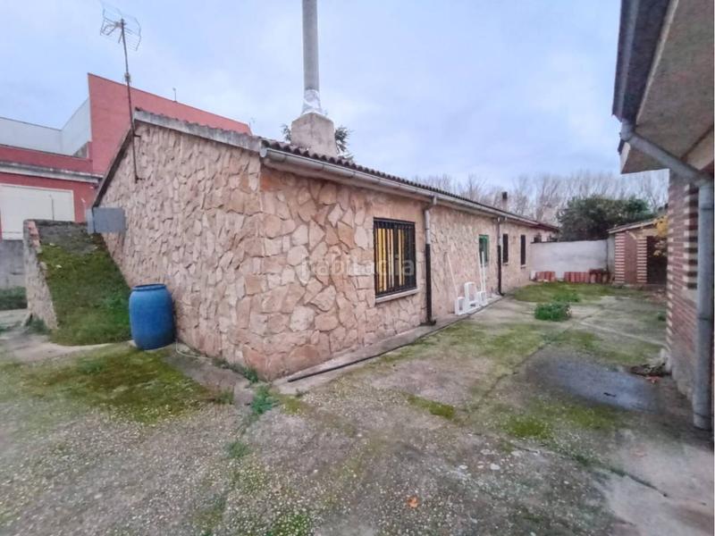 Foto 8492aca5-70cc-41d1-b2a7-ec884c51cdc7. Casa amb calefacció aparcament a Barriada de Yagüe Burgos