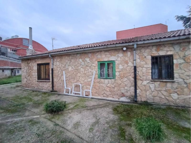 Foto c98ead97-cf8a-487f-84e1-dba676e086cb. Casa amb calefacció aparcament a Barriada de Yagüe Burgos