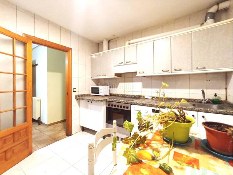 Foto de436704-d294-4f71-964f-892559adcce6. Casa amb calefacció aparcament a Barriada de Yagüe Burgos