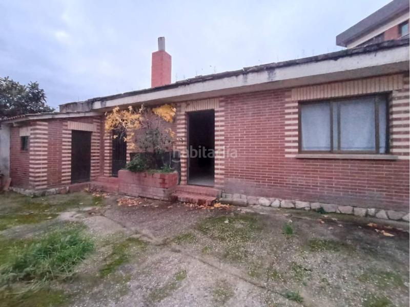 Foto eb8f2276-a9e0-410e-b694-9c0dba985201. Casa amb calefacció aparcament a Barriada de Yagüe Burgos