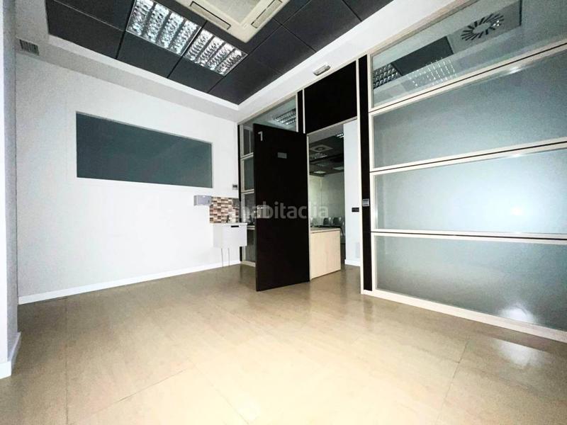 Foto 1fc6ee5a-b0a9-4b77-8680-59b5df854a2a. Lloguer local comercial a Los Vadillos - R. Sanitaria - Pozanos Burgos