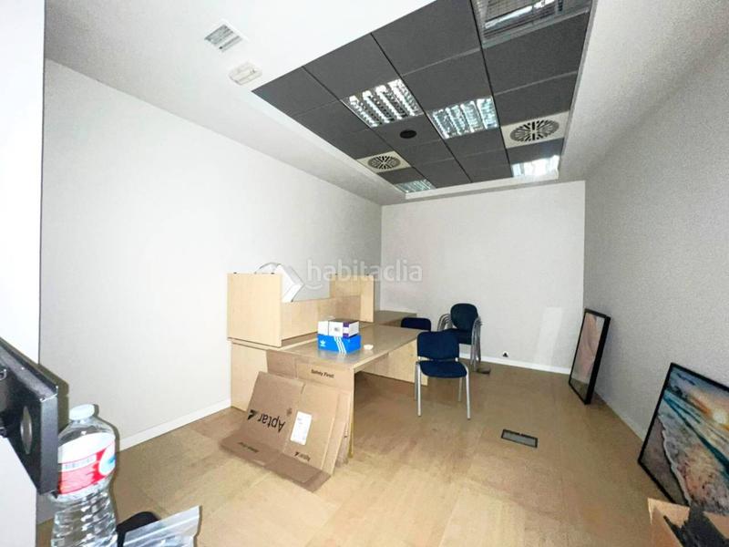 Foto c650fffa-6908-4b08-8066-380e7e385603. Location local commercial dans Los Vadillos - R. Sanitaria - Pozanos Burgos