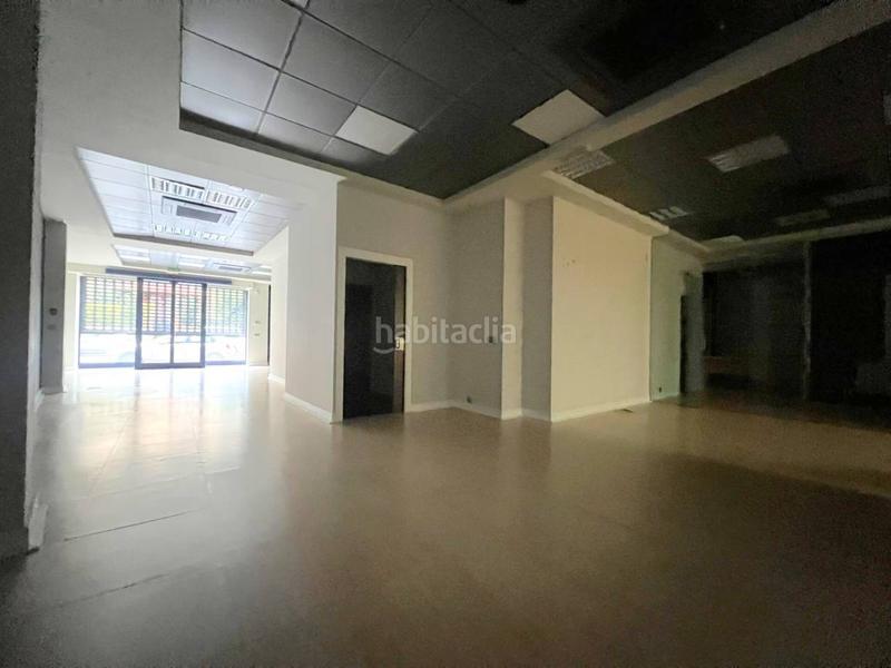 Foto 01f41852-fa18-42cc-ab65-730db0f4f943. Rent business premise in Los Vadillos - R. Sanitaria - Pozanos Burgos