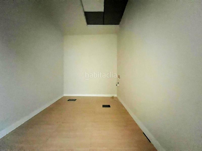 Foto 976d914c-d197-467d-9289-8caa21f110bf. Rent business premise in Los Vadillos - R. Sanitaria - Pozanos Burgos