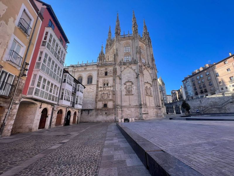 Foto 429f4c6e-6977-4d23-8a02-0aef3ca1bbb5. Pis amb calefacció a Casco Antiguo Burgos