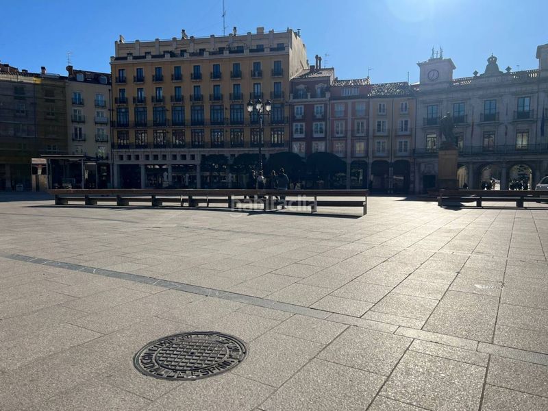 Foto f10a62be-d70f-4e91-a186-89fbce32052b. Pis amb calefacció a Casco Antiguo Burgos