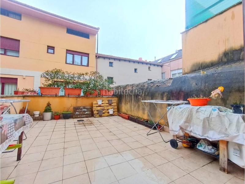 Foto e08aabfa-a16c-45ba-98bd-0c6ea51ccb7d. Casa adossada amb calefacció aparcament a Villatoro Burgos