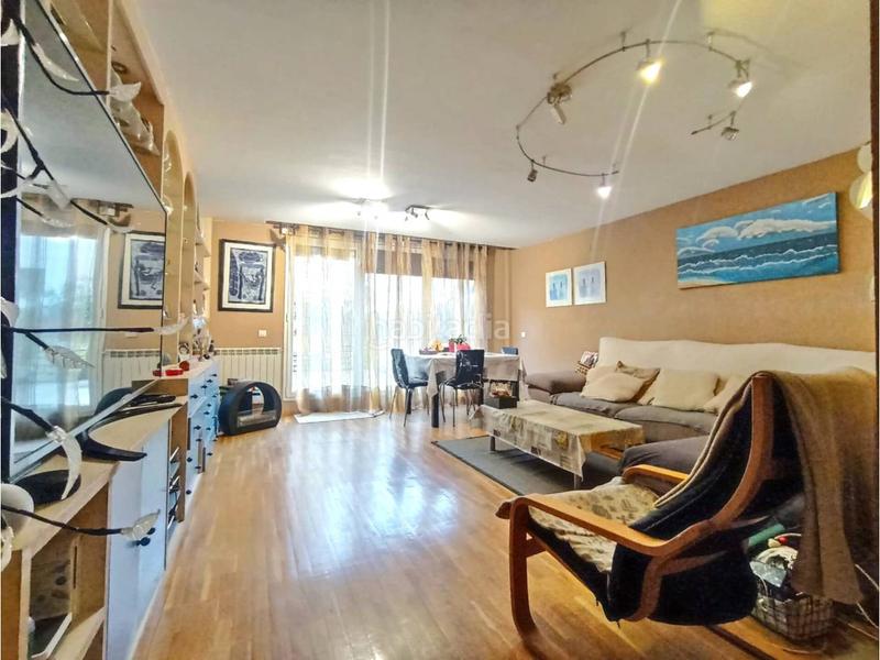 Foto ee6f0509-15d2-4744-b61a-fa46e940c8b0. Casa adossada amb calefacció aparcament a Villatoro Burgos