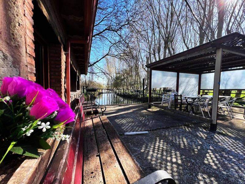 Foto d8f11453-fb65-48f9-91b7-b7c4327076ee. Casa a Frandovínez