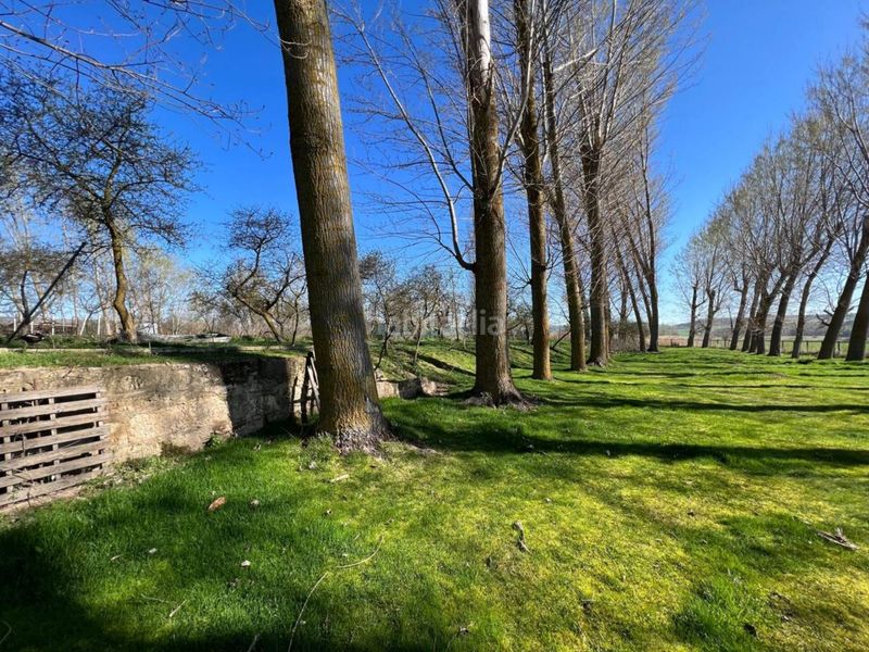 Foto e848bef9-71b3-4383-b435-6220b9f22d21. Casa a Frandovínez