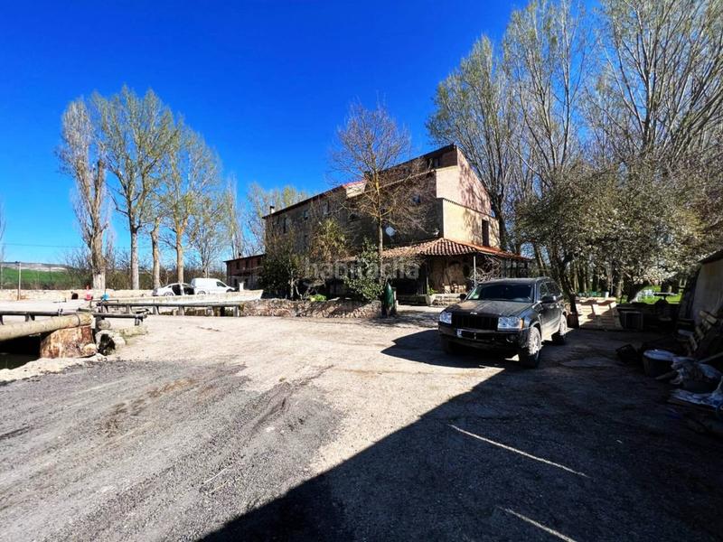 Foto ea4e6a22-0238-4b63-a5ee-c483a4ddc90e. Casa a Frandovínez