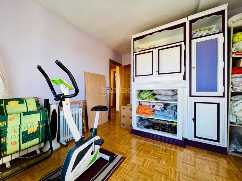 Foto 18dc3525-99a6-4715-9678-b8d87fbee0d1. Reihenhaus mit heizung parking in Villafría - La Ventilla - Castañares Burgos