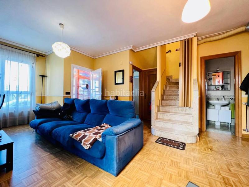 Foto 2634e30b-0942-425e-a135-3395b607189d. Reihenhaus mit heizung parking in Villafría - La Ventilla - Castañares Burgos