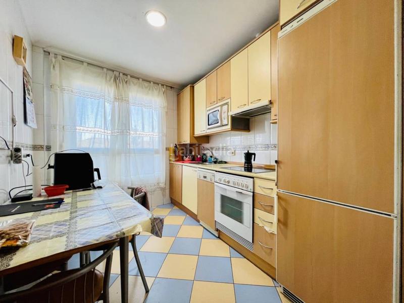 Foto a6d7e078-e75e-447a-b4a0-743e091725ee. Reihenhaus mit heizung parking in Villafría - La Ventilla - Castañares Burgos