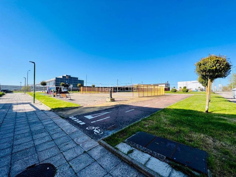 Foto a9a144aa-c449-4851-ae5f-44f612ca7b02. Reihenhaus mit heizung parking in Villafría - La Ventilla - Castañares Burgos