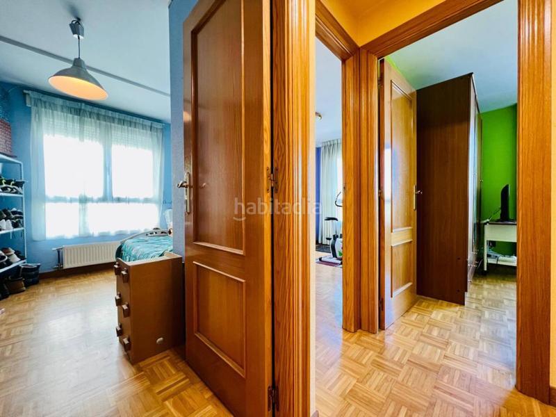 Foto b65c83a2-8884-418d-bf50-afbad5955e3b. Reihenhaus mit heizung parking in Villafría - La Ventilla - Castañares Burgos