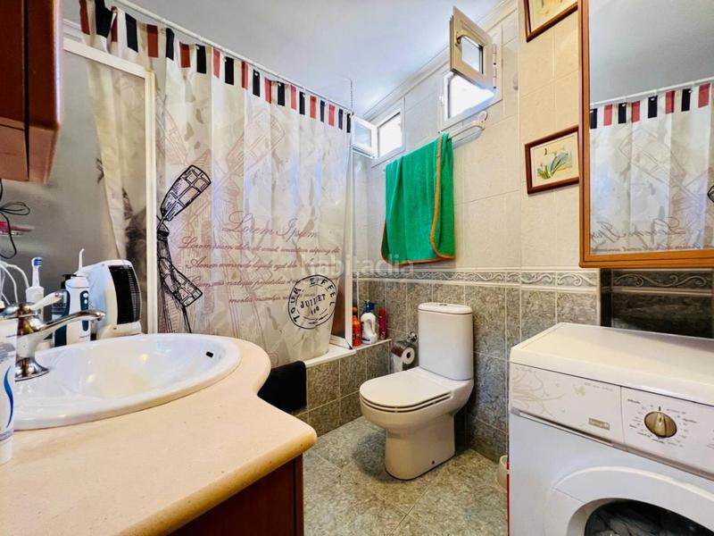 Foto d904f8f6-9eb2-478a-a70c-e40574b6e8b2. Reihenhaus mit heizung parking in Villafría - La Ventilla - Castañares Burgos