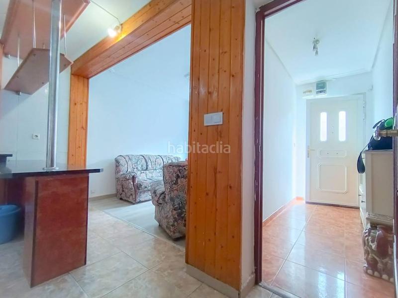 Foto f9b92b33-216a-4682-a192-093ce3e799f9. Casa amb calefacció a Barriada Inmaculada - Zurbarán Burgos