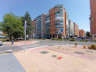 Pis  Lavaderos. Venta de piso exterior con terraza y orientado al sur en burgos