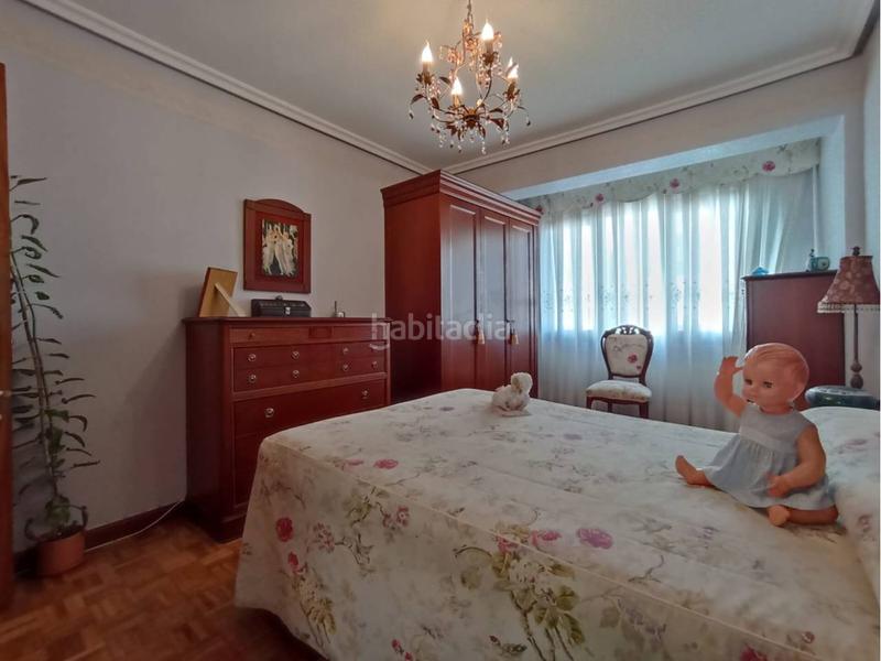 Foto b7c4e283-fae4-4a46-83f1-b62d38732e1a. Pis amb calefacció a Los Vadillos - R. Sanitaria - Pozanos Burgos