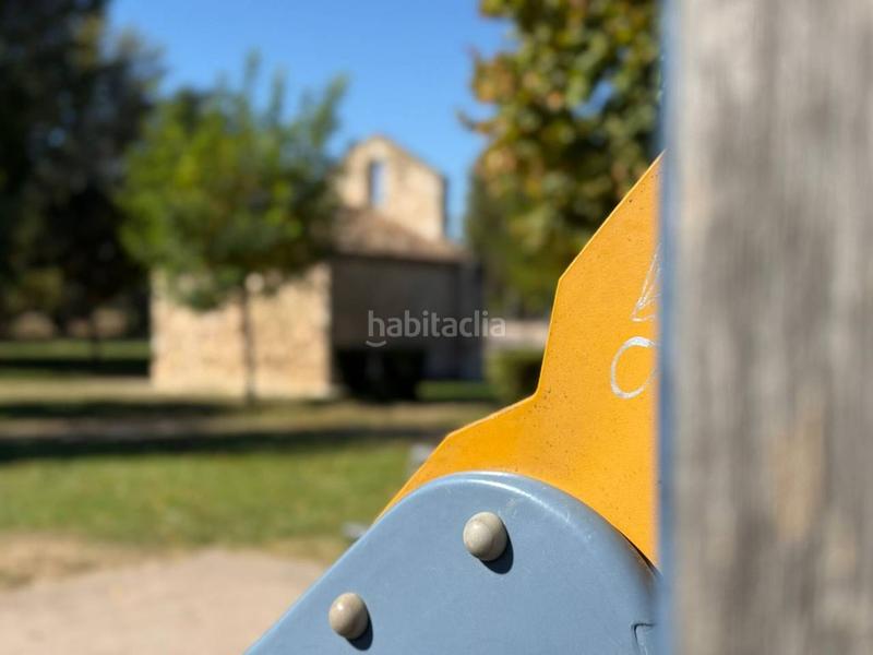 Foto dd538a36-14f9-485e-875b-81e955523a52. Pis amb calefacció aparcament a Villalbilla de Burgos