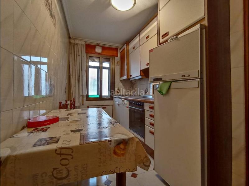 Foto 9a12bc35-4e73-48df-a682-08d6e64eaada. Flat with heating parking in Santa Teresa - San Pedro Cardeña Burgos