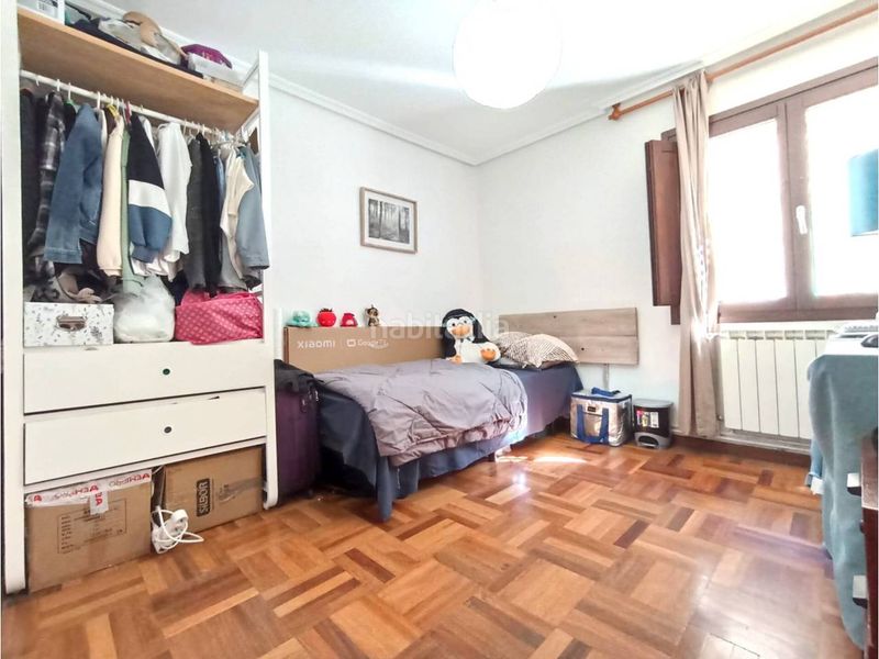 Foto ac81fcf1-f7a6-42ca-8779-5e73ee824e3f. Pis amb calefacció a Casco Antiguo Burgos