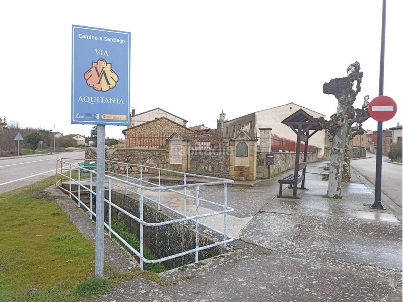 Foto 307980d1-8323-4193-8257-f375c3b7439f. Casa amb calefacció aparcament a Quintanillas (Las)