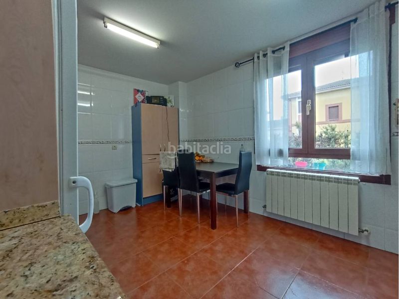 Foto 720e2f36-bcc9-4993-952b-2a0cd81ac0bf. Casa amb calefacció aparcament a Quintanillas (Las)