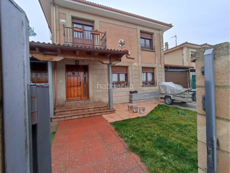 Foto 7404f1a6-8f1f-4a34-b716-103d48226add. Casa amb calefacció aparcament a Quintanillas (Las)