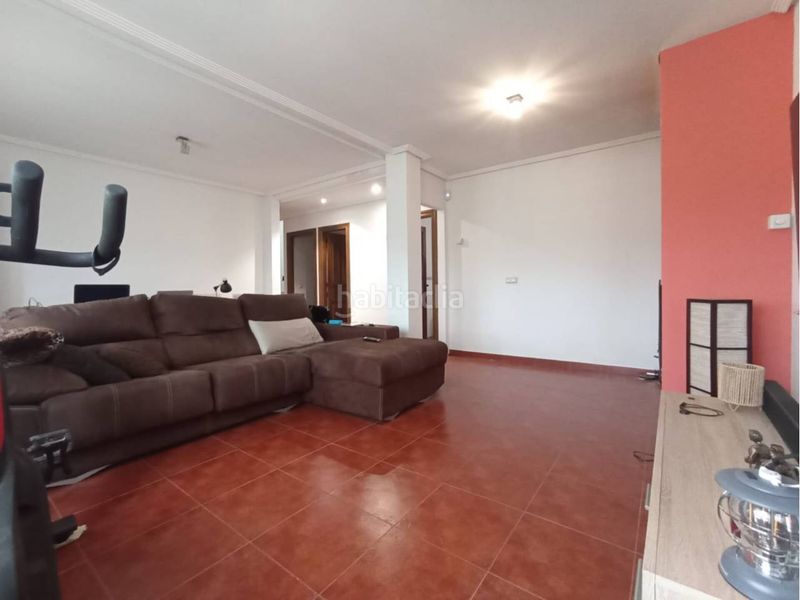 Foto cce08bf6-ece3-4b18-b1cf-9f590988ede4. Casa amb calefacció aparcament a Quintanillas (Las)