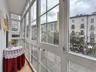 Appartement  Calle laín calvo. Venta de piso amplio en el casco histórico de burgos capital