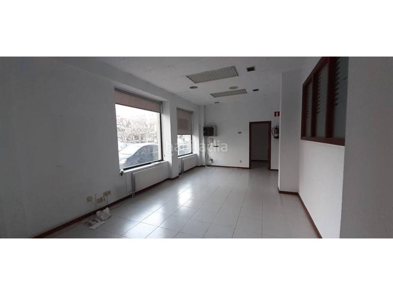 Foto 505f075b-4798-4041-8d28-3096a630396a. Rent business premise in Villa Pilar Burgos