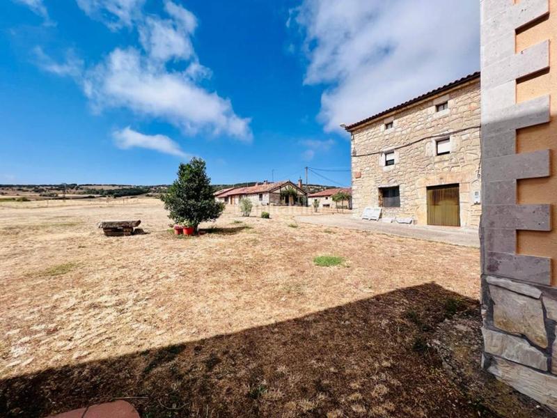 Foto f01cce12-c419-4c0b-8cba-d715befae030. Chalet con riscaldamento in Atapuerca