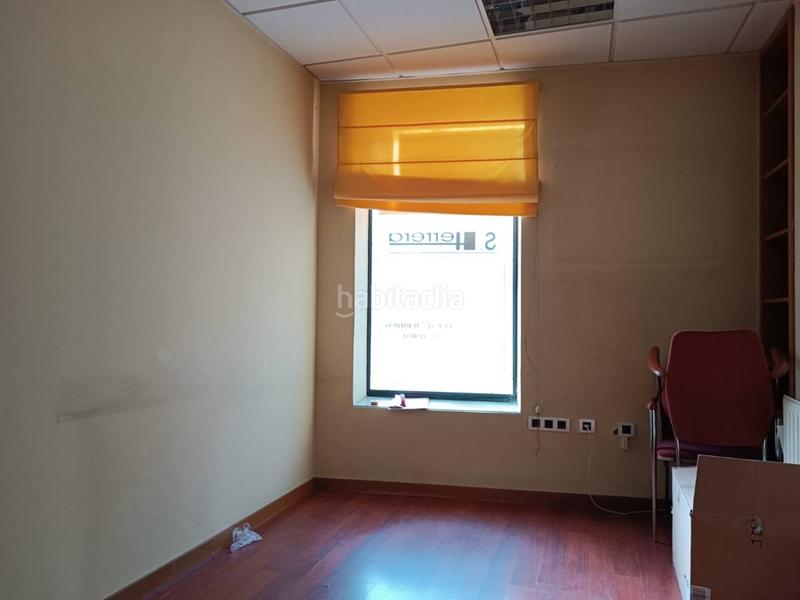 Foto 58eda3da-1011-4415-962a-2edcf7b9afc0. Locale commerciale con riscaldamento in Casco Antiguo Burgos