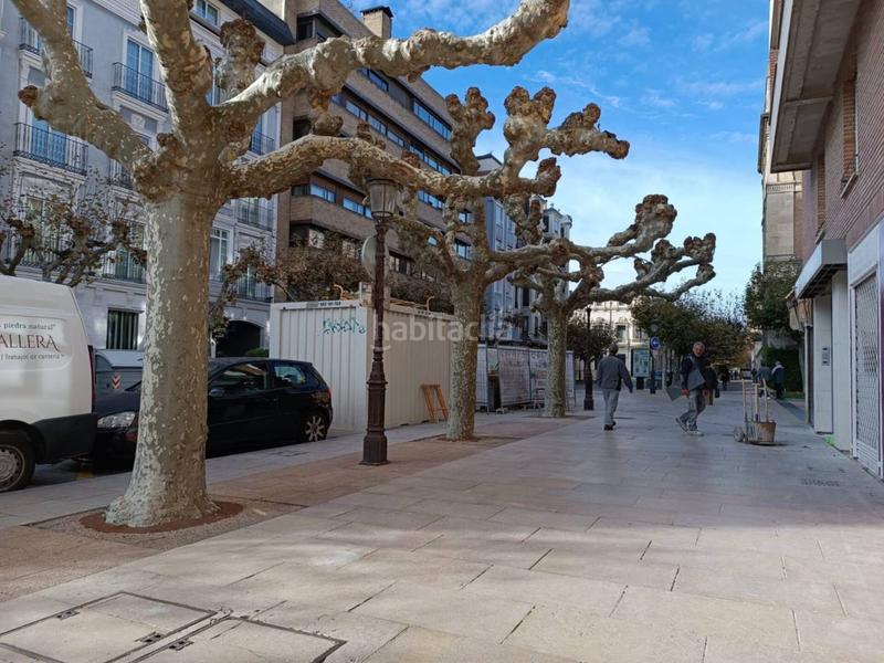 Foto 7ab5766e-d2fe-4ece-bce8-e031460be14c. Locale commerciale con riscaldamento in Casco Antiguo Burgos