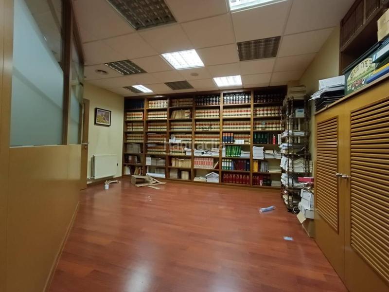 Foto 883b9165-b188-43de-a3e6-e8ed9cffad8d. Locale commerciale con riscaldamento in Casco Antiguo Burgos