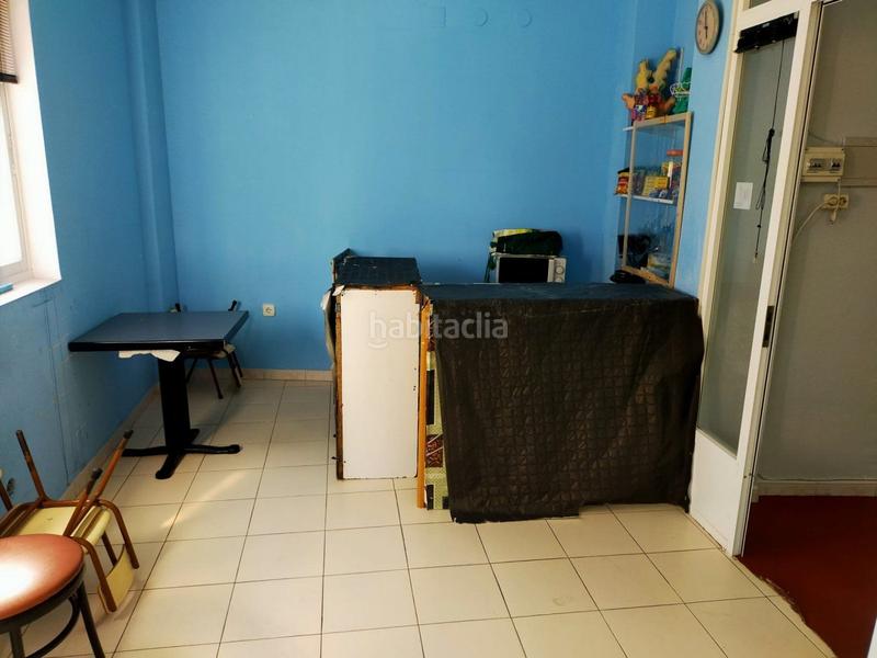 Foto ed4a084c-367f-41b1-8857-f69537b6e865. Local comercial  en venta, con posibilidad de compra alquilado en Ponferrada