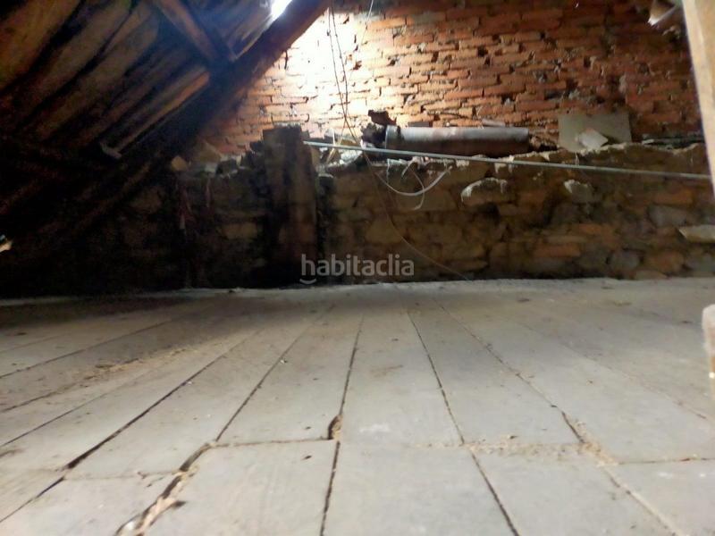 Foto 1106449f-c699-41d5-851d-08e830ff7e37. Casa a Folgoso de la Ribera