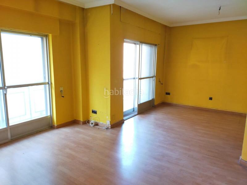 Foto 1eed7439-d15a-40c4-aff6-6e3402d95f88. Pis amb calefacció a Centro Ponferrada