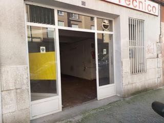 Location Local commercial à Zona Alta. Local comercial en ponferrada  barrio de los judíos