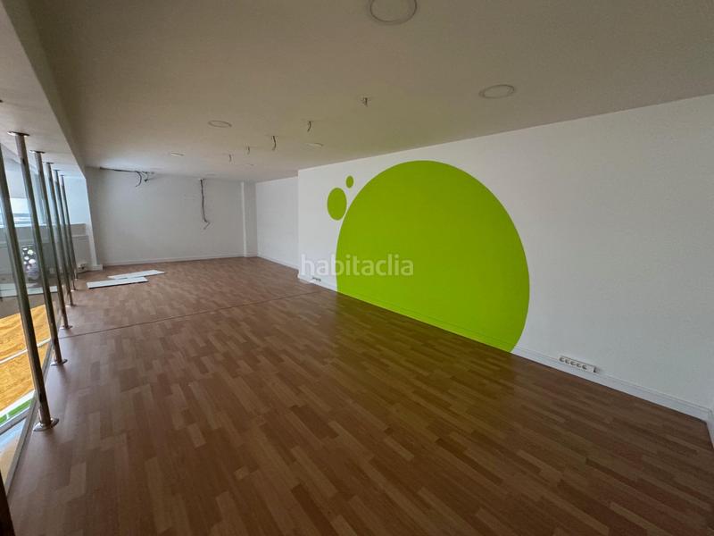 Foto f1b7234f-1e94-449d-a2a5-4b19cb3a0d02. Alquiler local comercial alquiler precioso local Centro en Ponferrada