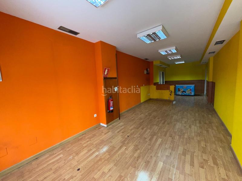 Foto 61f1d509-da49-4ced-963d-4b4271114a20. Lloguer local comercial a calle obispo osmundo 6 a Ponferrada