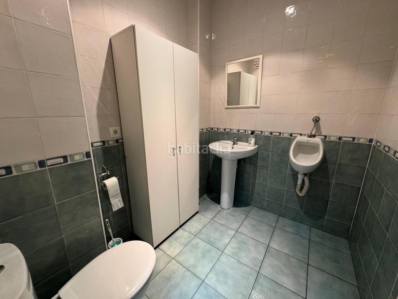 Foto cbdd6c79-3f44-48b4-80c9-596d8f835197. Lloguer local comercial a calle obispo osmundo 6 a Ponferrada