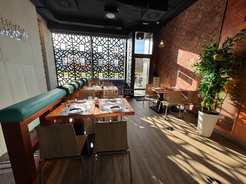 Foto 5a135173-6380-470d-a51c-d20669f96d96. Local commercial dans joaquin soler serrano 2 dans Centro Ponferrada