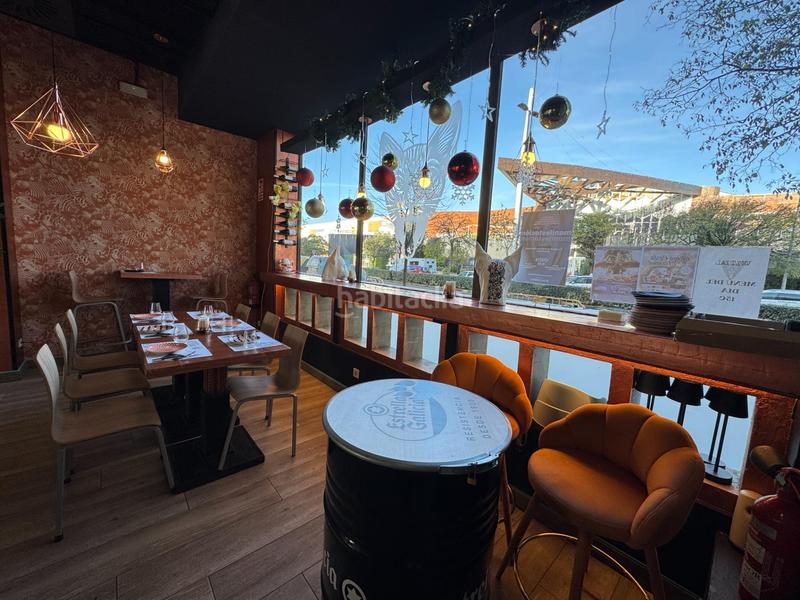 Foto f76e486f-3657-46ab-9f0c-126e14e98834. Local commercial dans joaquin soler serrano 2 dans Centro Ponferrada