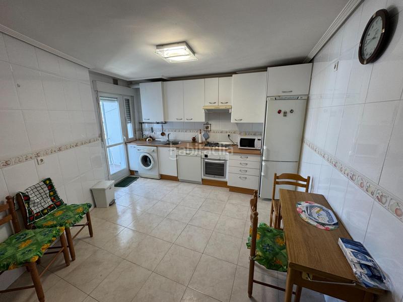 Foto 7c40d2c9-acb0-4bfd-a86f-dcad83e2e753. Flat with heating parking in Centro Ponferrada