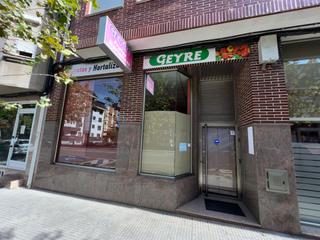 Business premise in Flores de Sil - La Placa